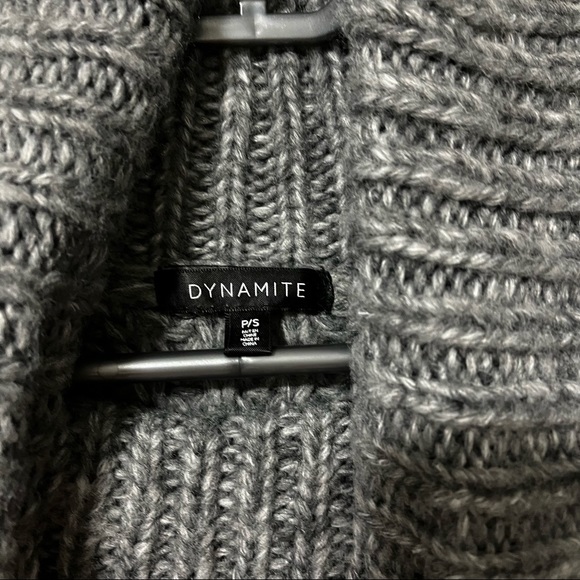 DYNAMITE CHUNKY KNIT TURTLENECK SWEATER - Picture 4 of 5
